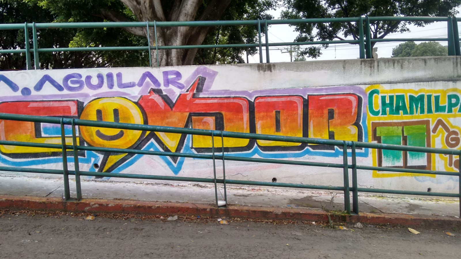 Publicidad pintada para evento masivo