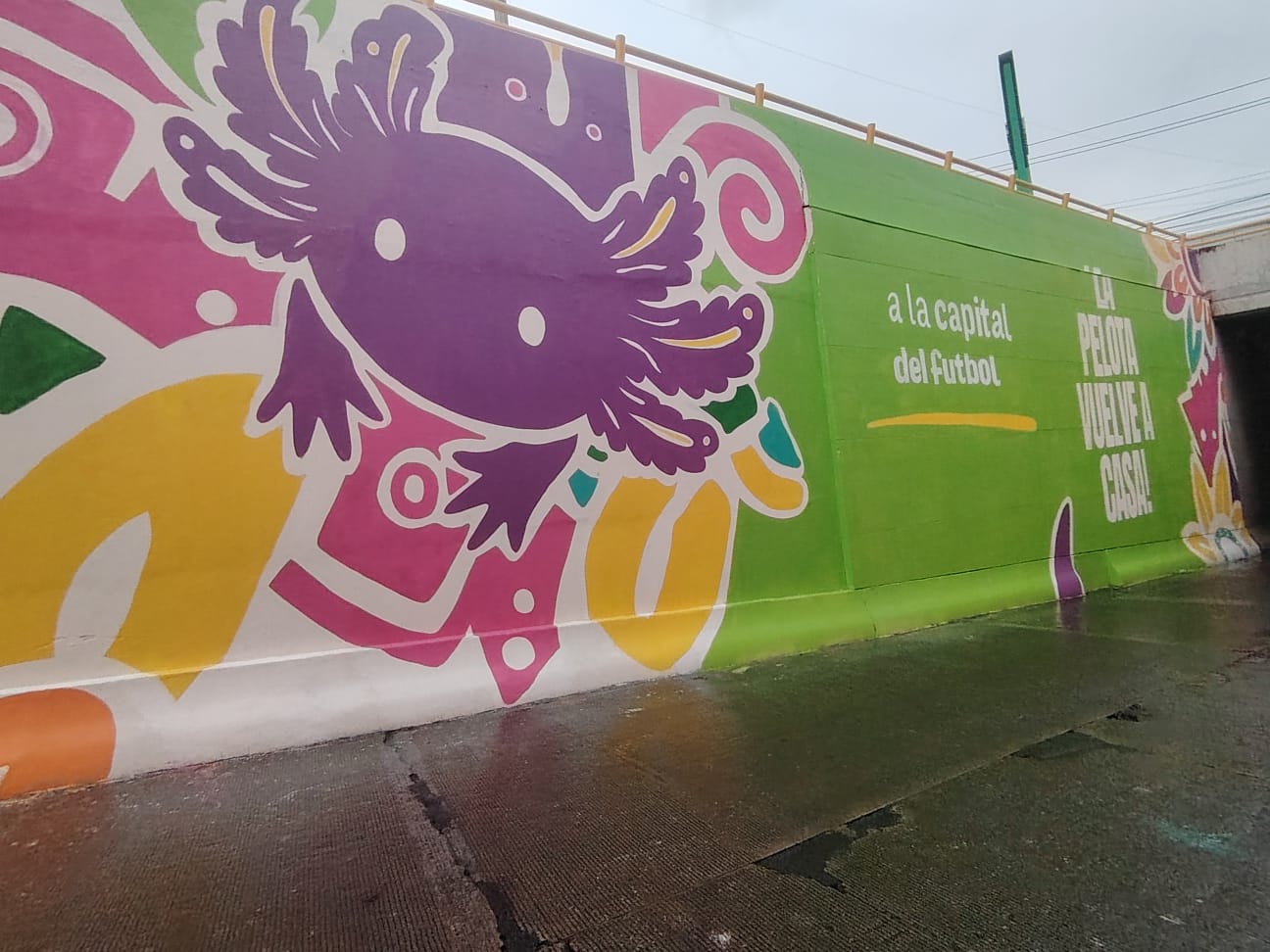 Publicidad pintada para el Mundial 2026 en México